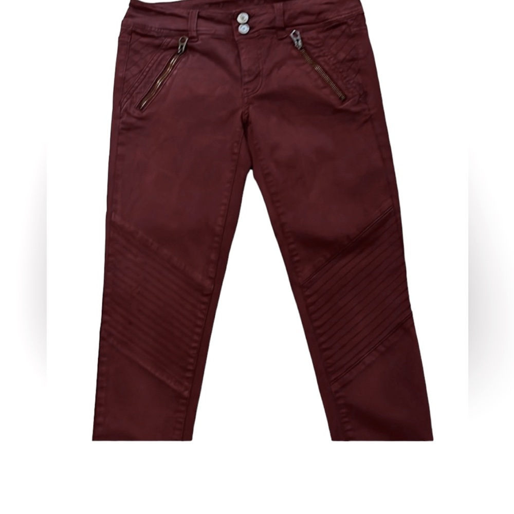 American Eagle outfitters jeans maroon in size 2.
